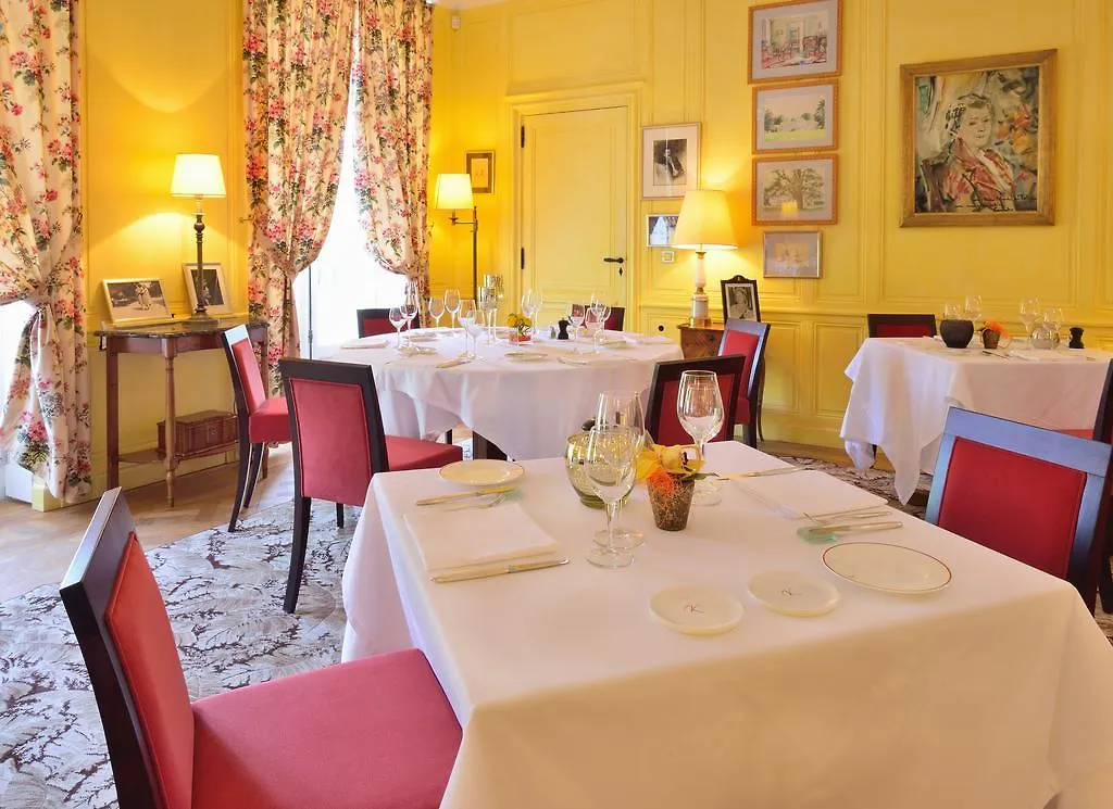 Domaine De Kerbastic Otel Guidel 4*,  Fransa