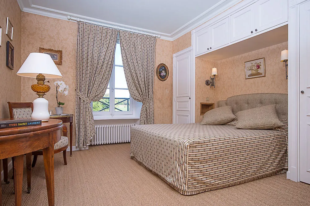 Domaine De Kerbastic Otel Guidel 4*,